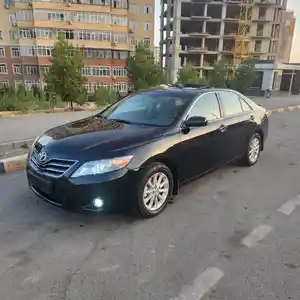 Toyota Camry, 2011