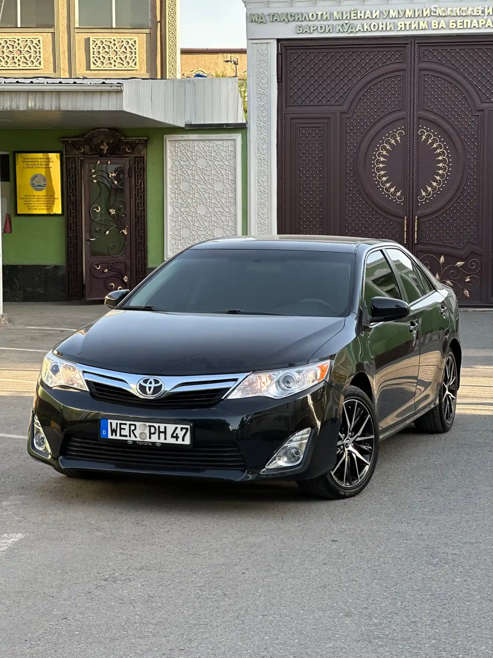 Toyota Camry, 2015-1