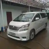 Toyota Vellfire, 2014-3