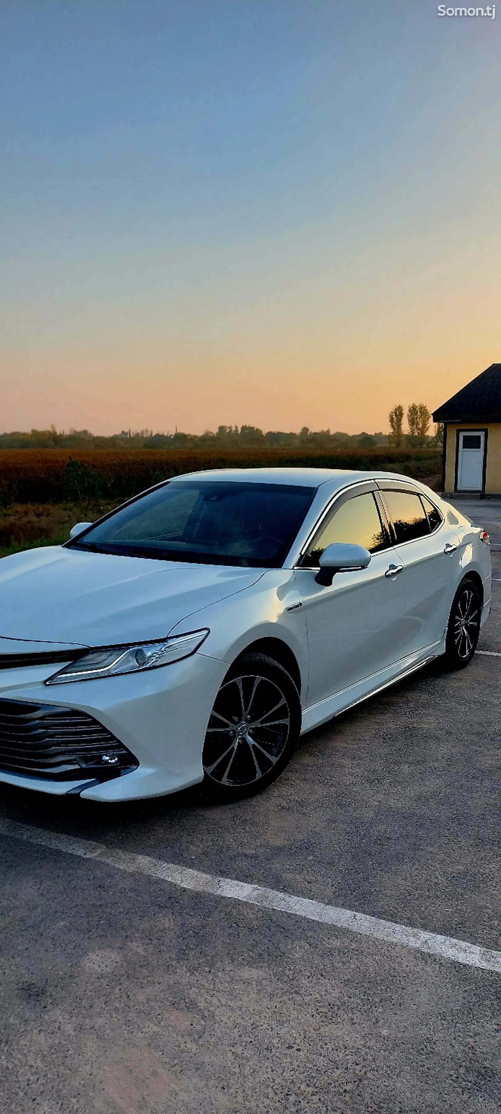 Toyota Camry, 2018-1