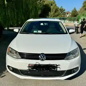 Volkswagen Jetta, 2014