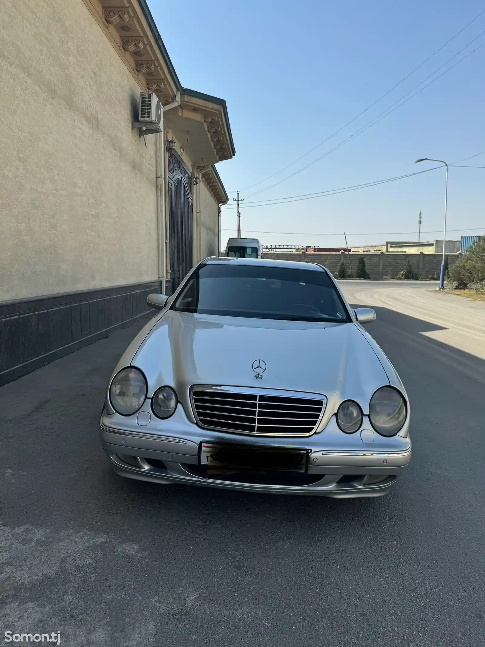 Mercedes-Benz E class, 2000-1