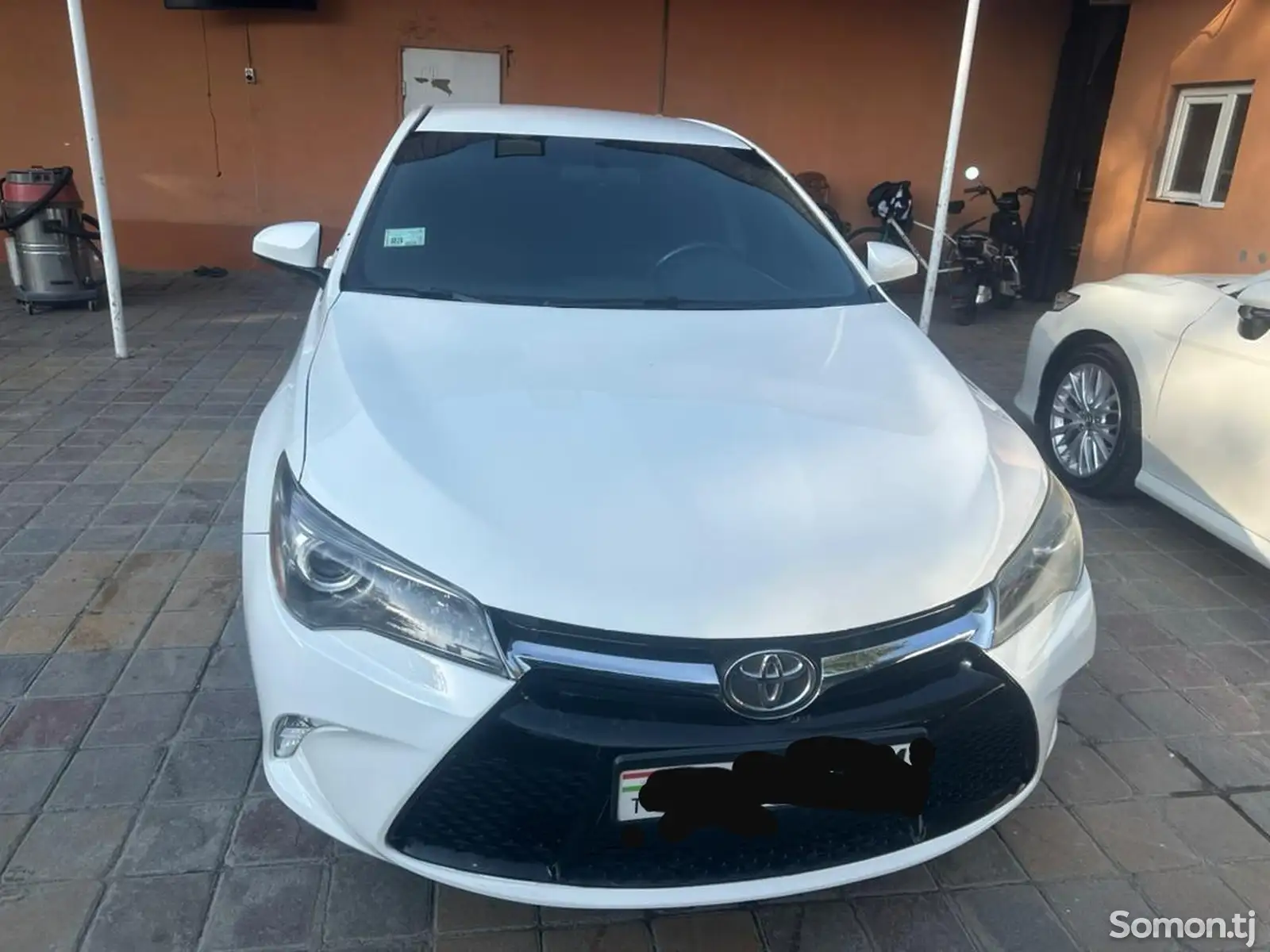 Toyota Camry, 2017-1