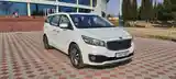 Kia Carnival, 2015-6