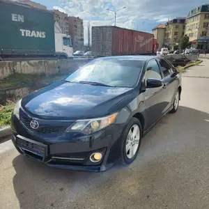 Toyota Camry, 2013