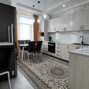 2-комн. квартира, 13 этаж, 67м², Шоҳмансур