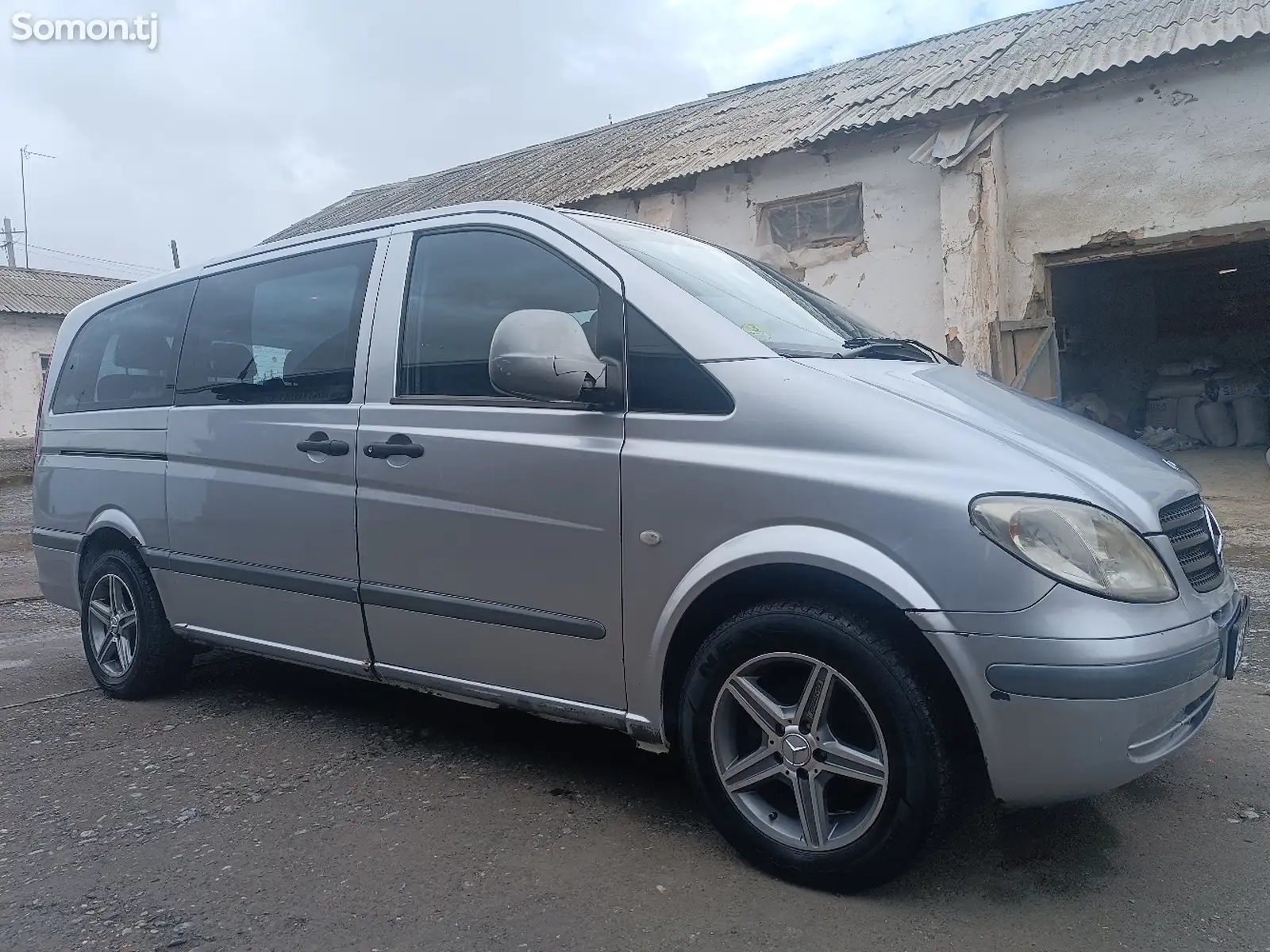 Mercedes-Benz Viano, 2004-1