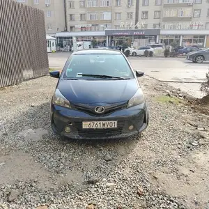 Toyota Vitz, 2014