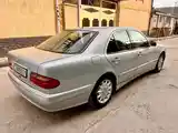 Mercedes-Benz E class, 2000-8