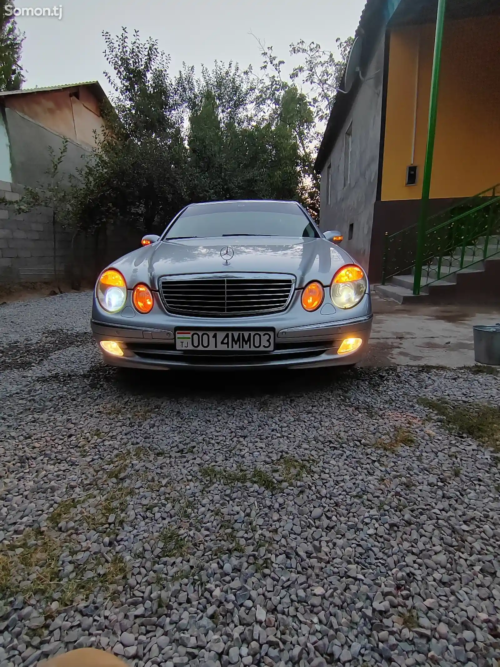 Mercedes-Benz E class, 2004-1