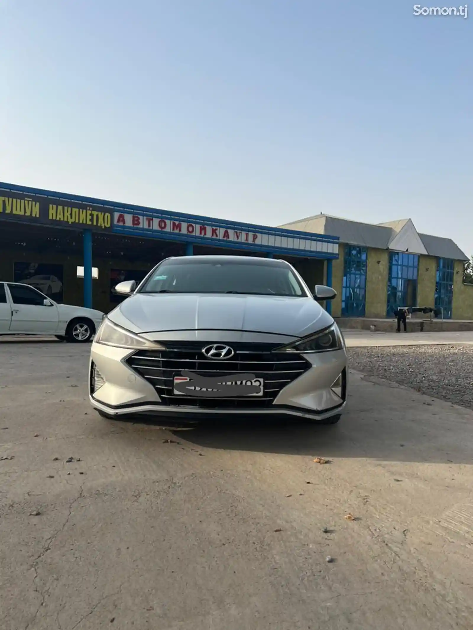 Hyundai Elantra, 2019-1