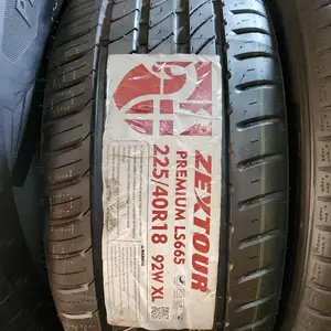 Шины 225/40R18 Zextour