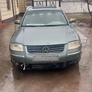 Volkswagen Passat, 2002