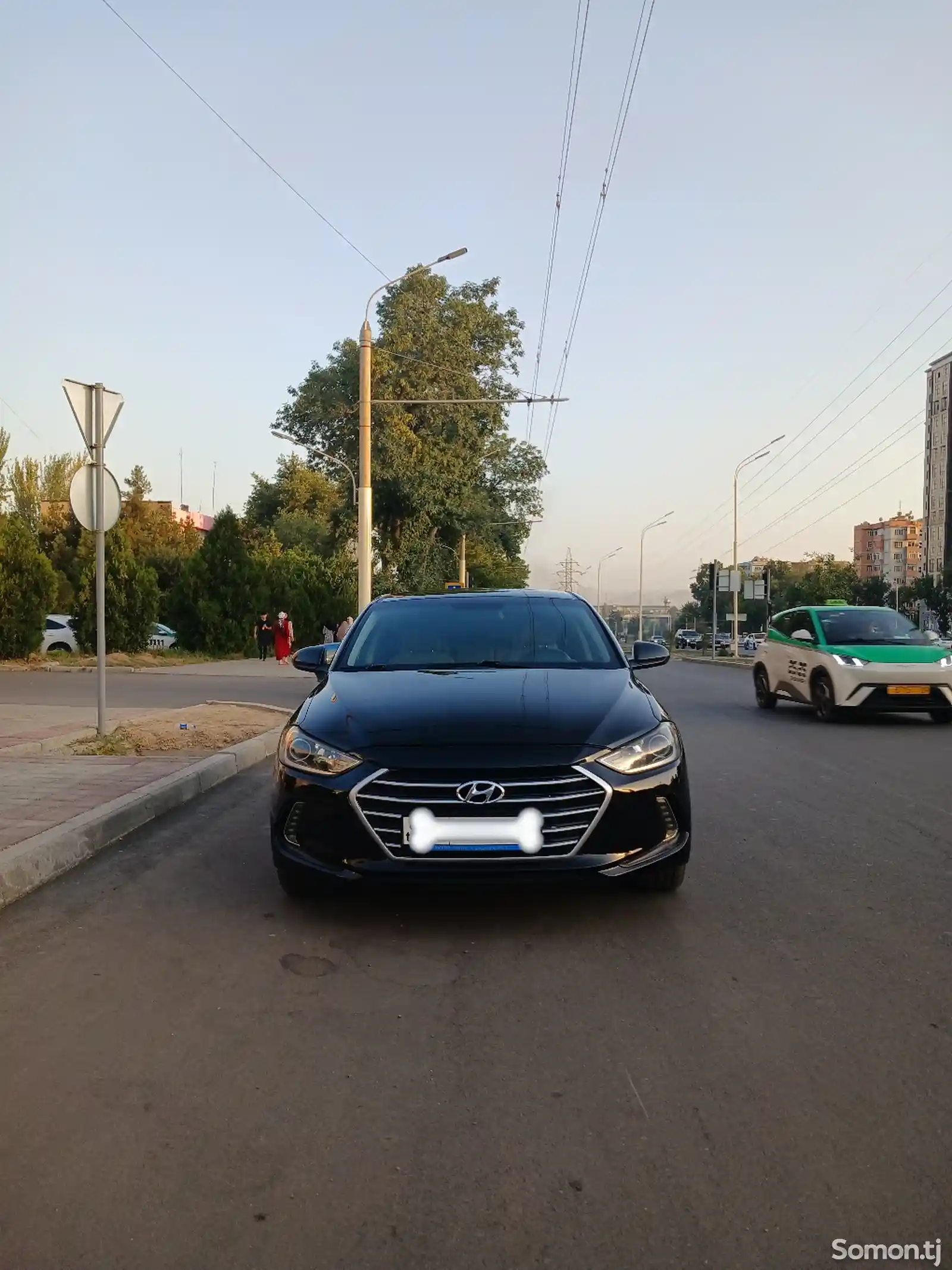 Hyundai Elantra, 2017-1