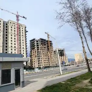 1-комн. квартира, 13 этаж, 64 м², 82 мкр