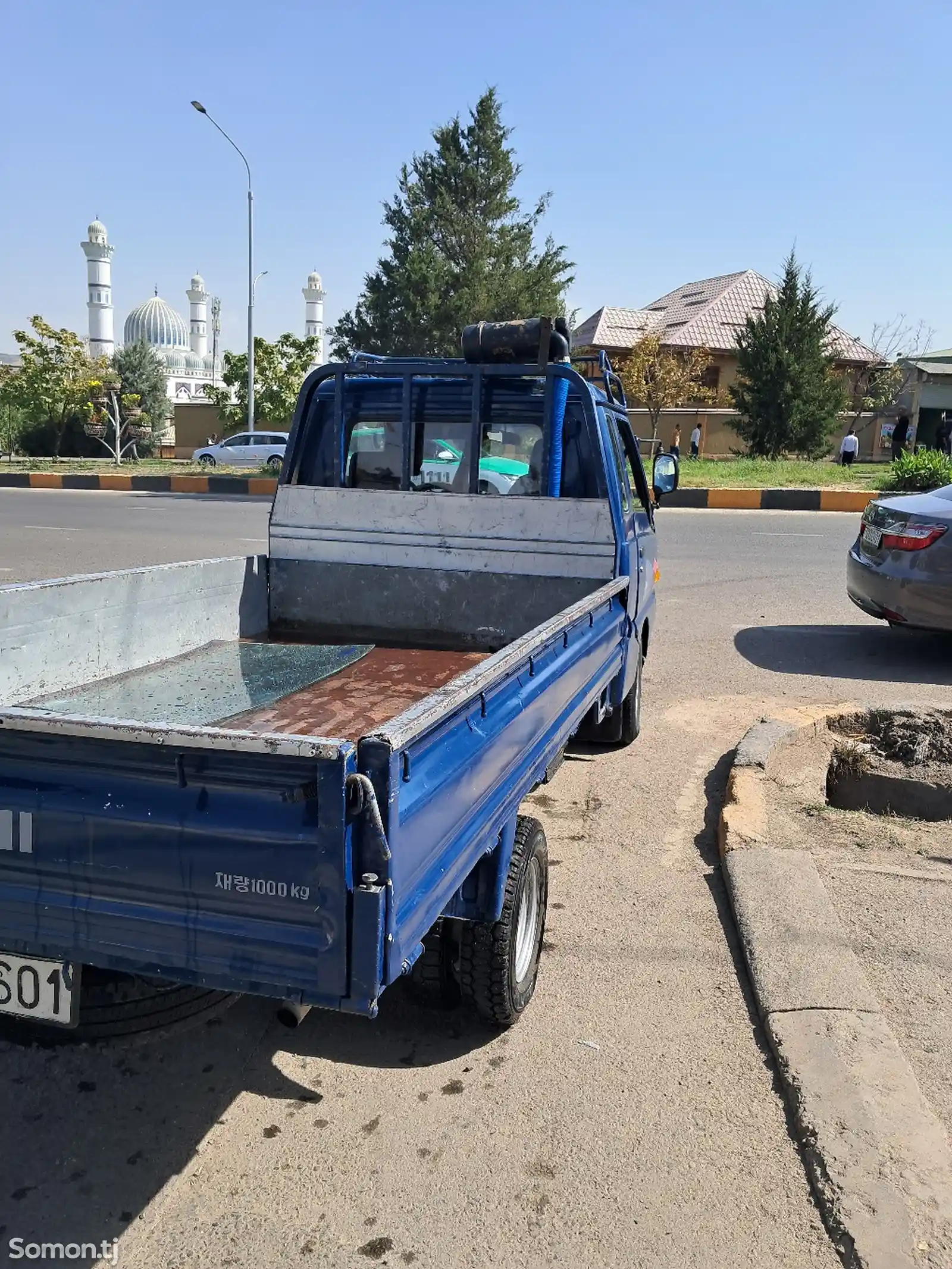 Бортовой автомобиль Hyundai Porter, 2002-1