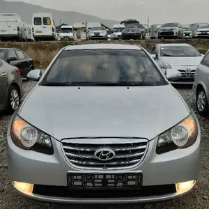 Hyundai Avante, 2010