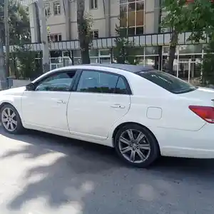 Toyota Avalon, 2006