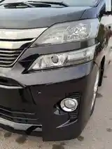 Toyota Vellfire, 2014-10