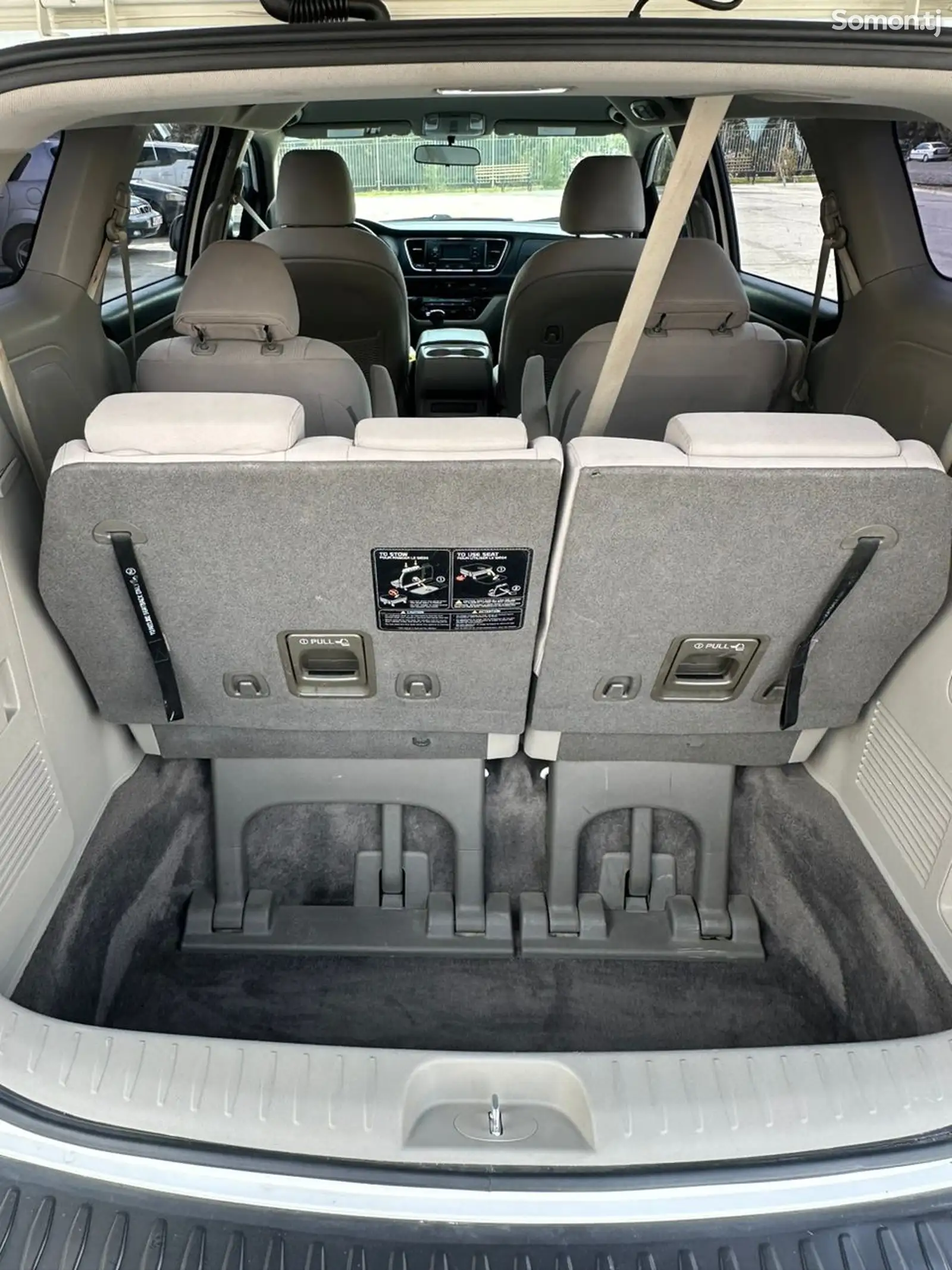 Kia Sedona, 2016-11