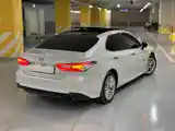 Toyota Camry, 2017-4