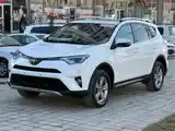 Toyota RAV 4, 2015-3