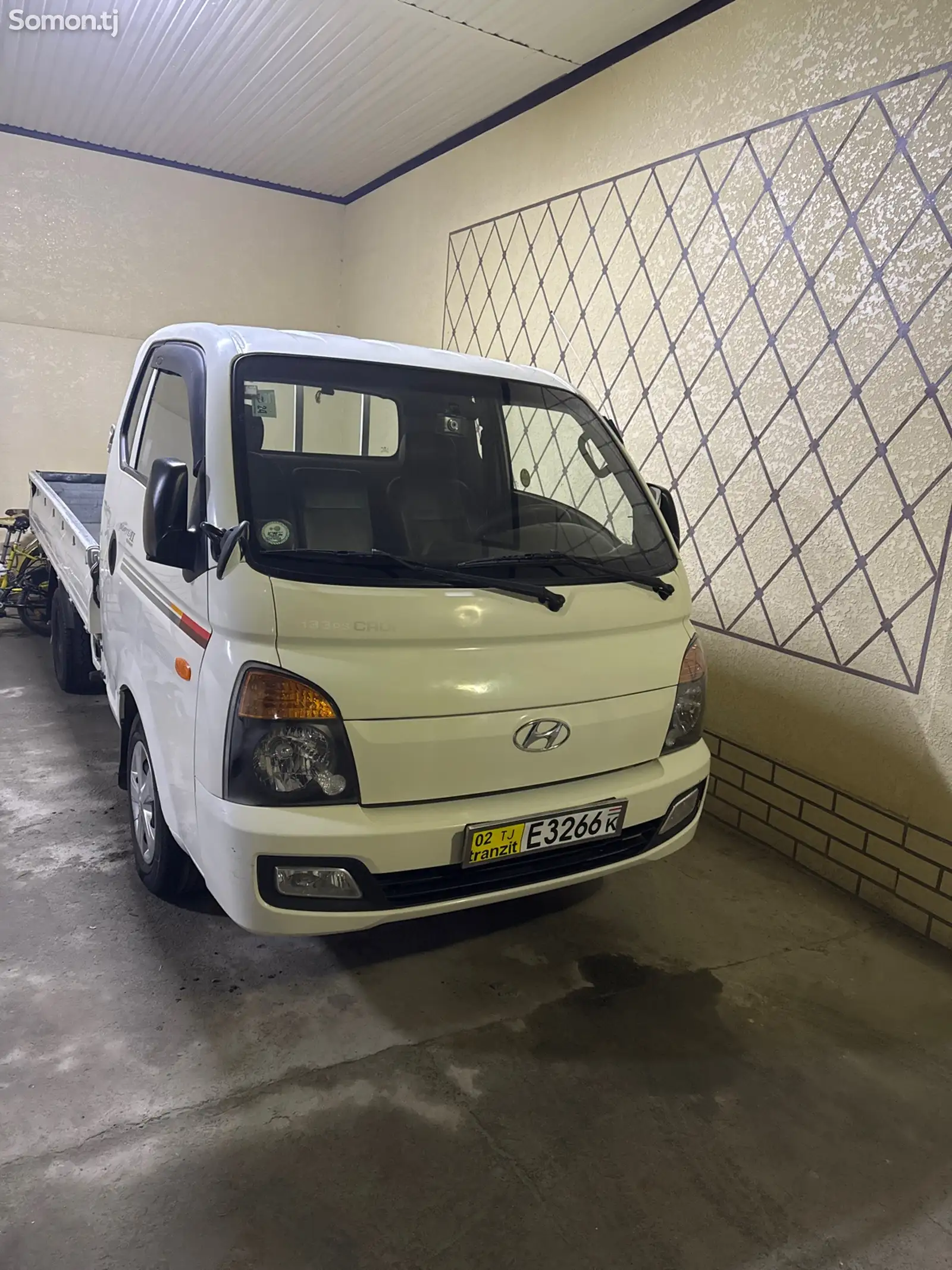 Бортовой автомобиль Hyundai Porter, 2013-1