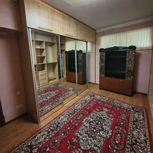 6-комн. квартира, 1 этаж, 240 м², 19мкр