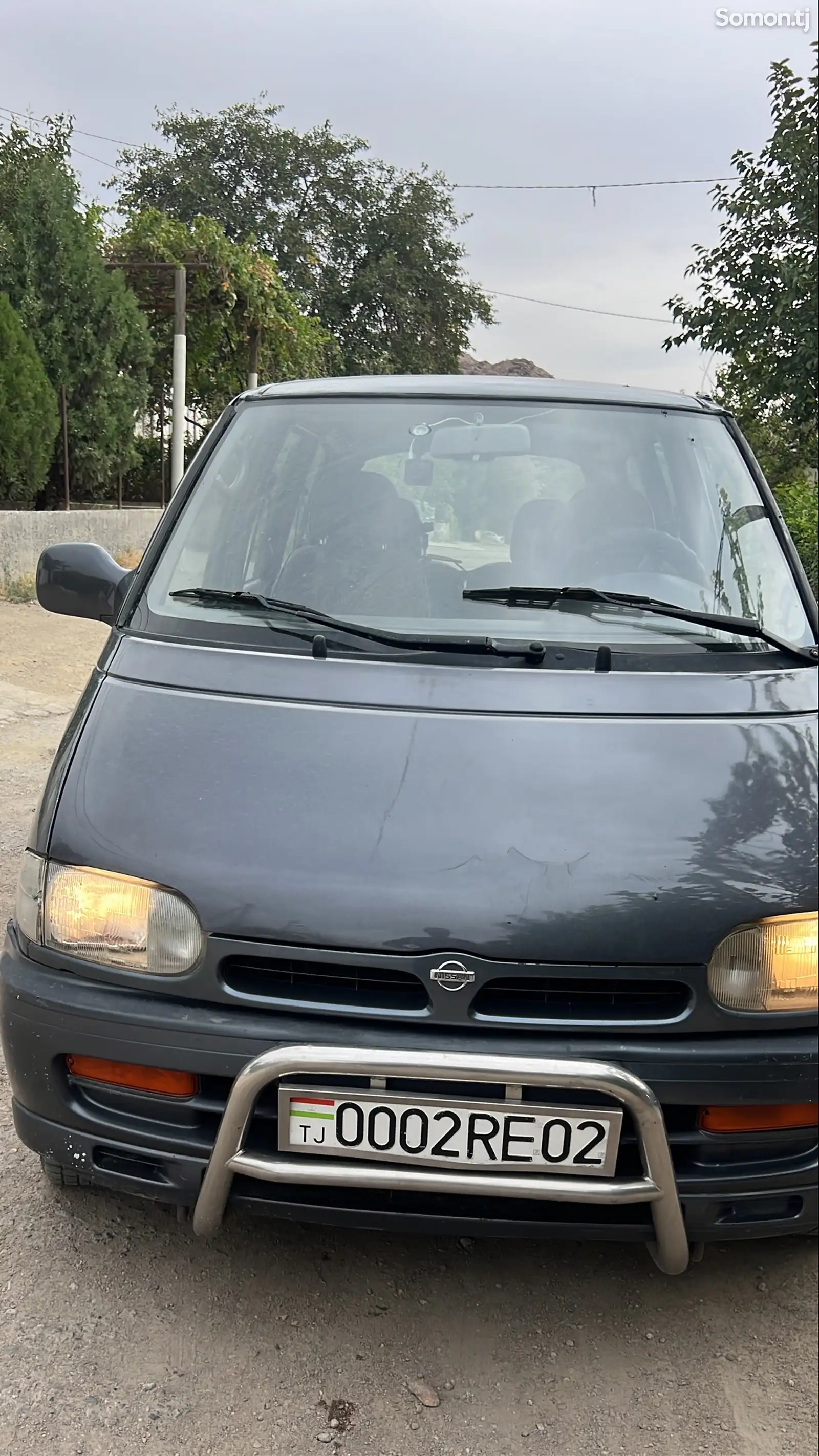 Nissan Serena, 1995