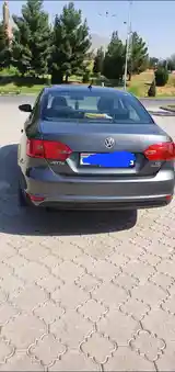 Volkswagen Jetta, 2012-10