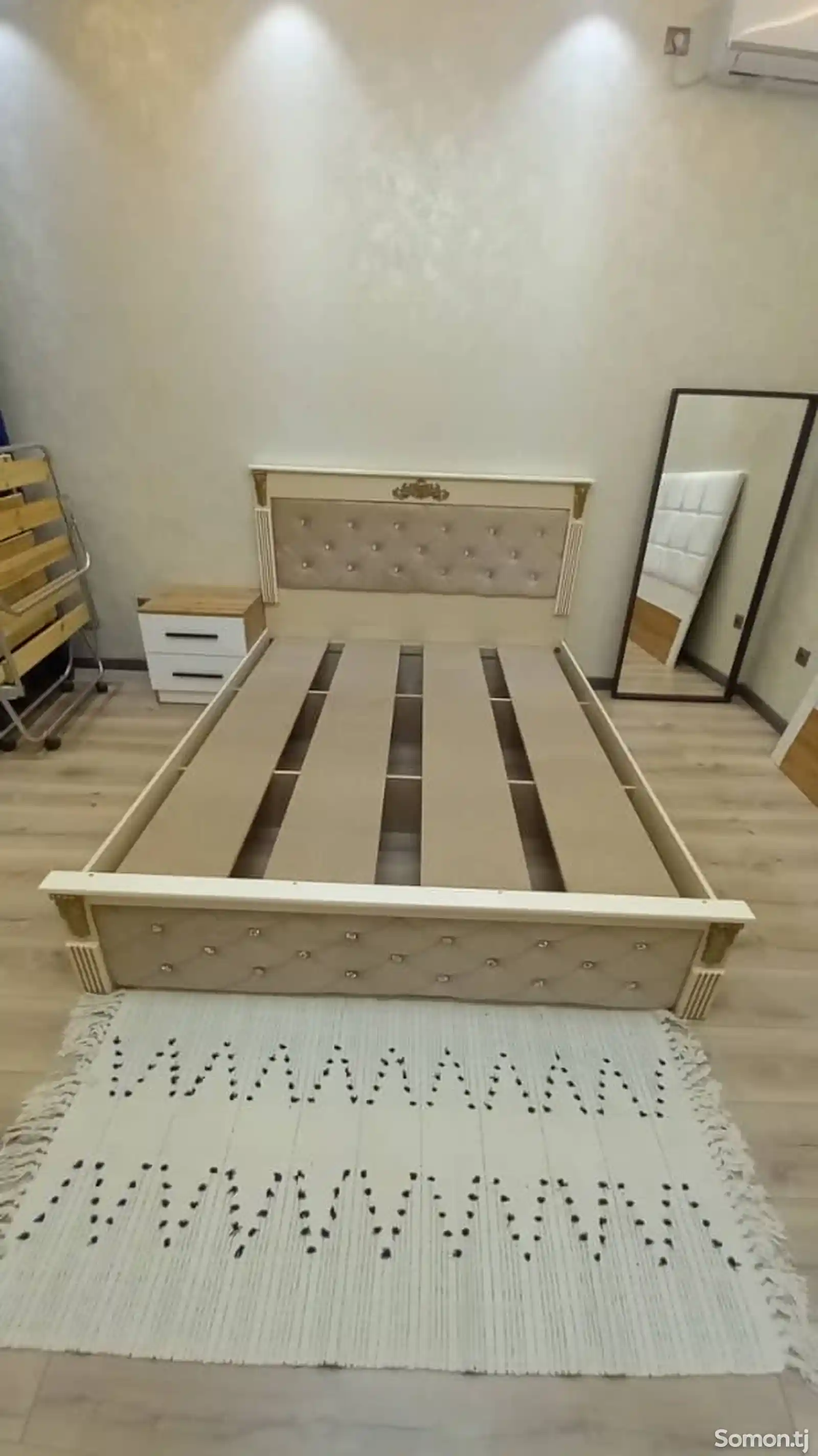 Двуспальный кровать классический стиль-3