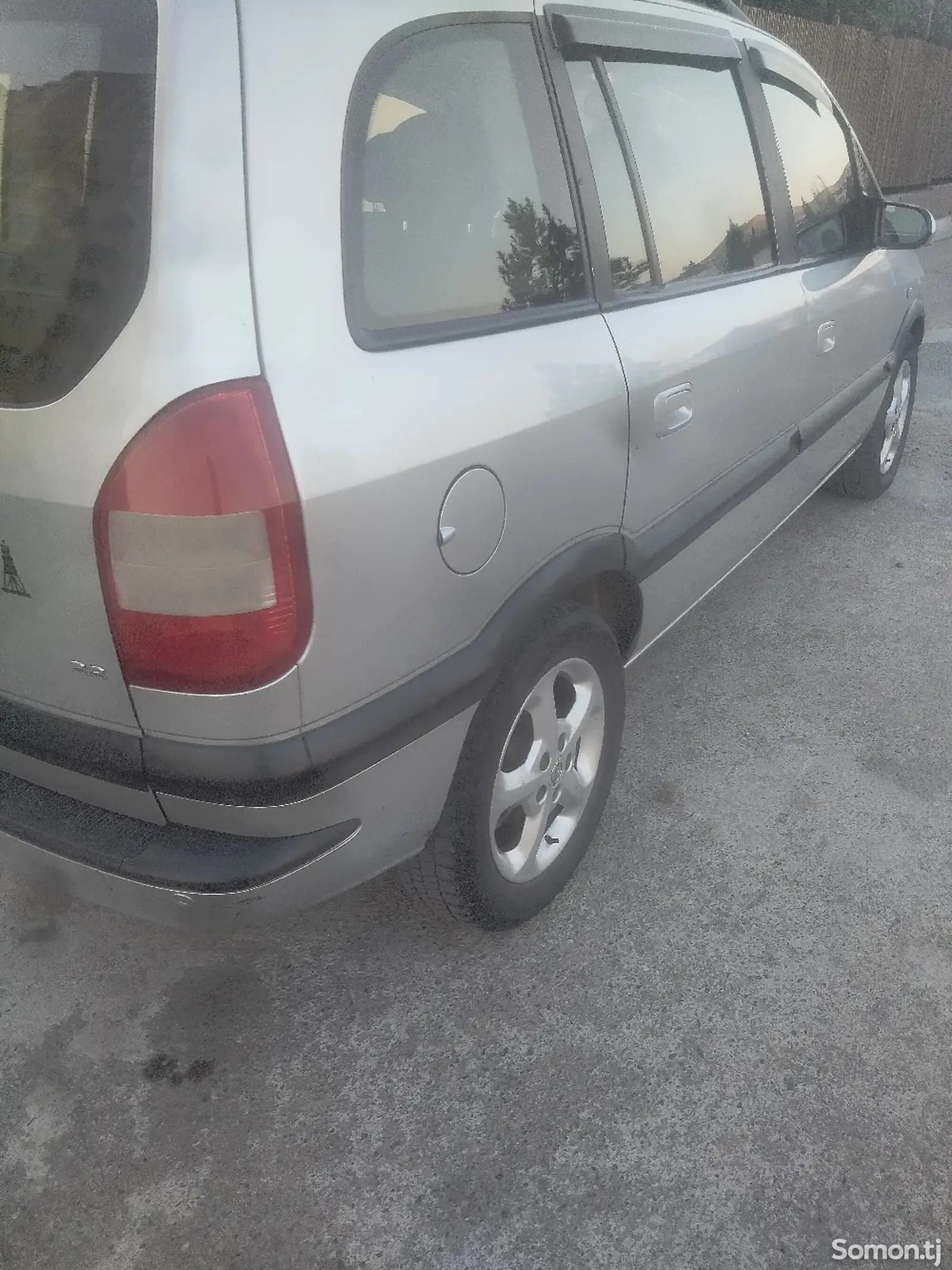 Opel Zafira, 2003-4