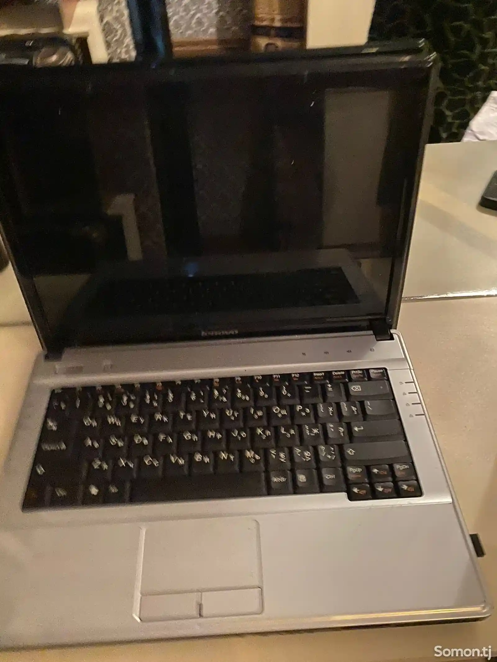 Ноутбук Lenovo-3