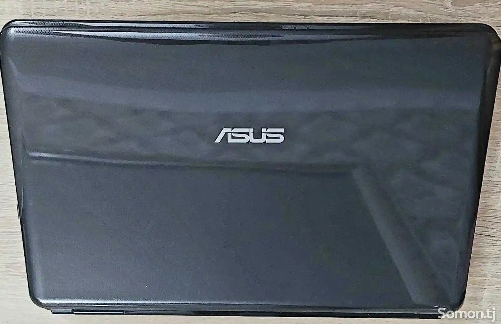 Ноутбук Asus-1