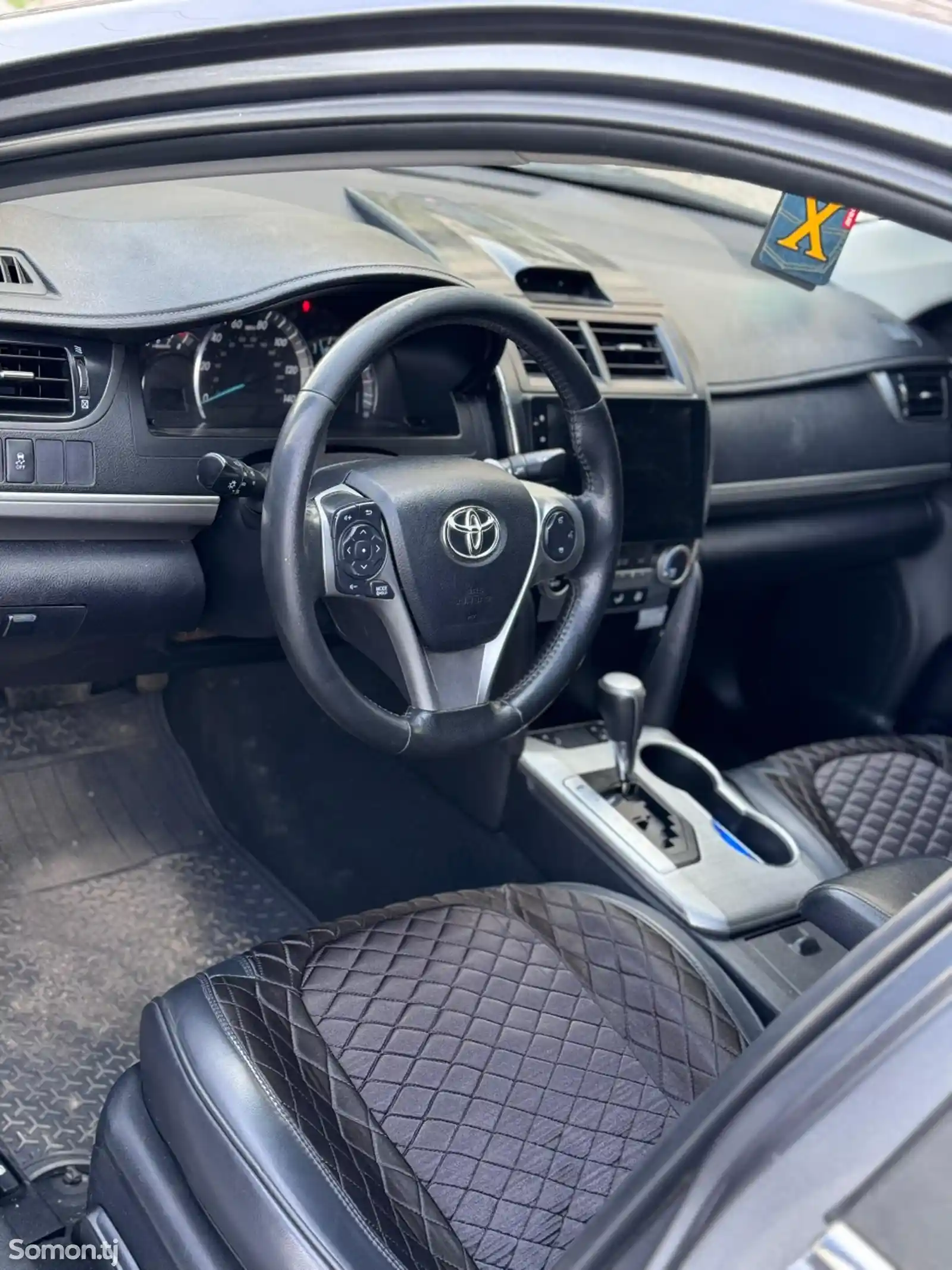 Toyota Camry, 2013-1