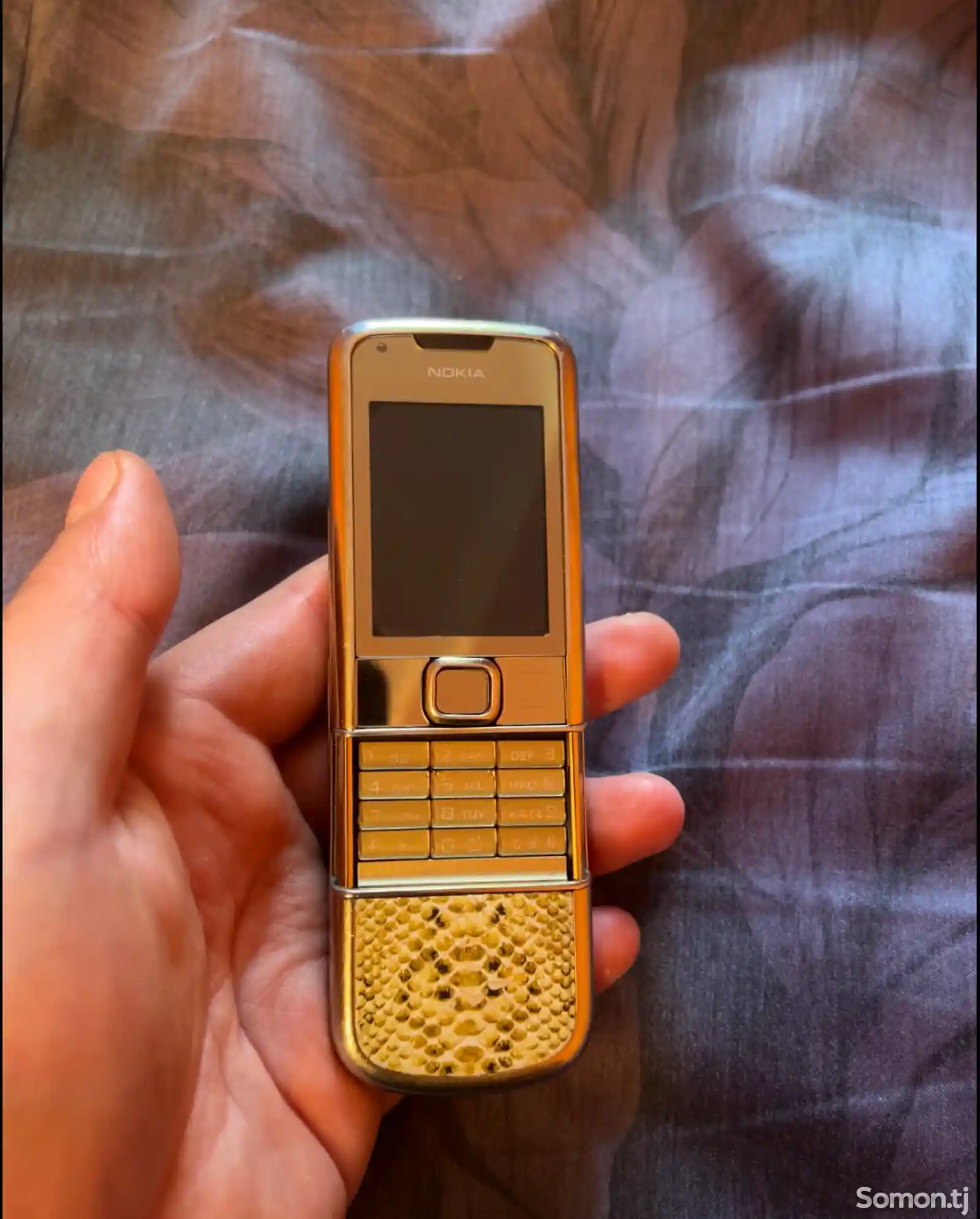 Nokia 8800 Gold-1
