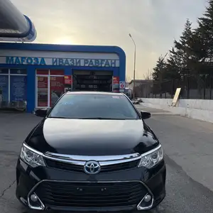 Toyota Camry, 2015