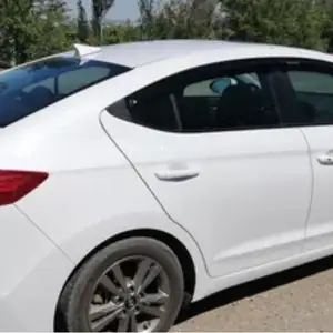 Hyundai Elantra, 2017