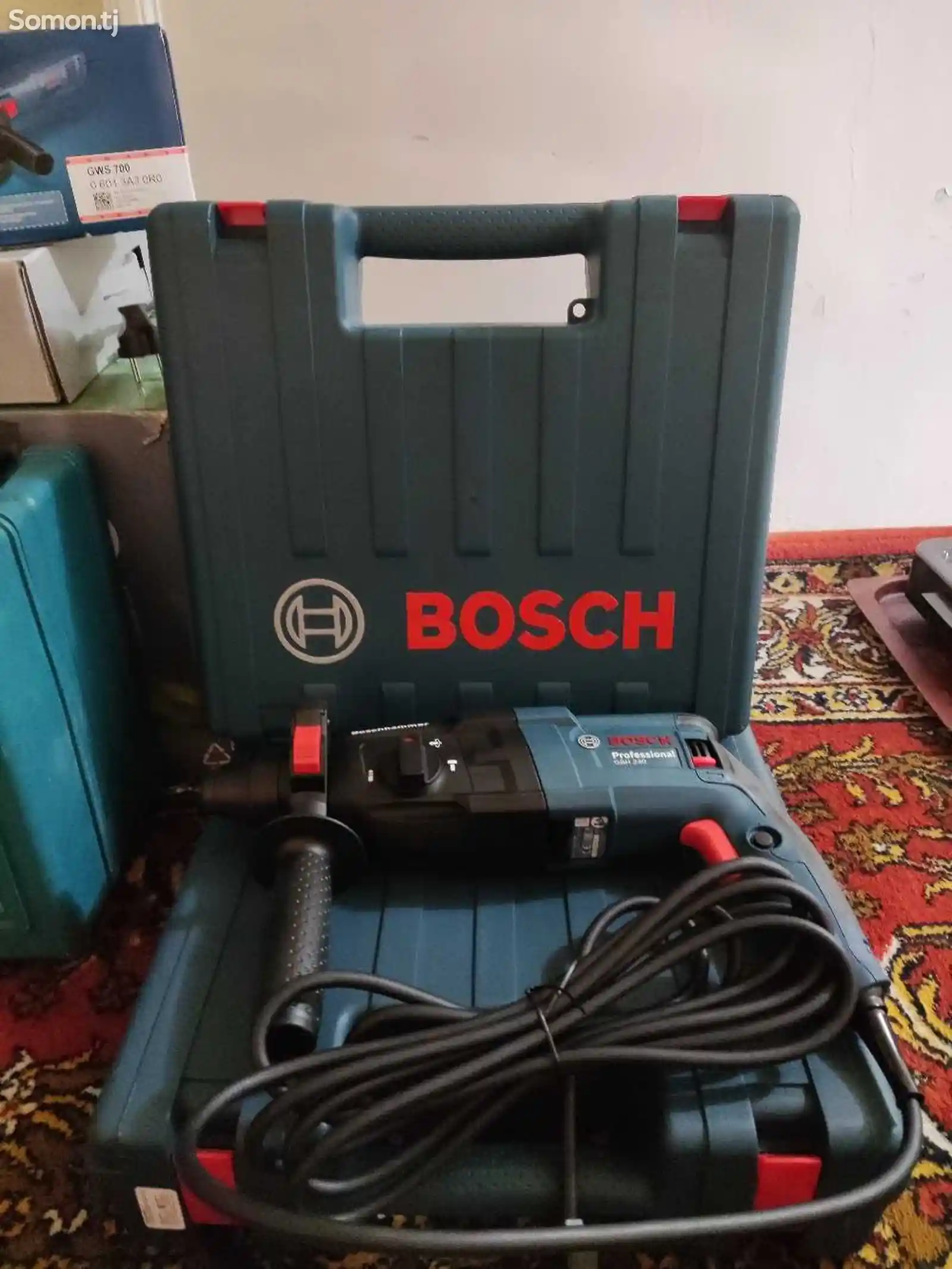 Перфоратор Bosch-1