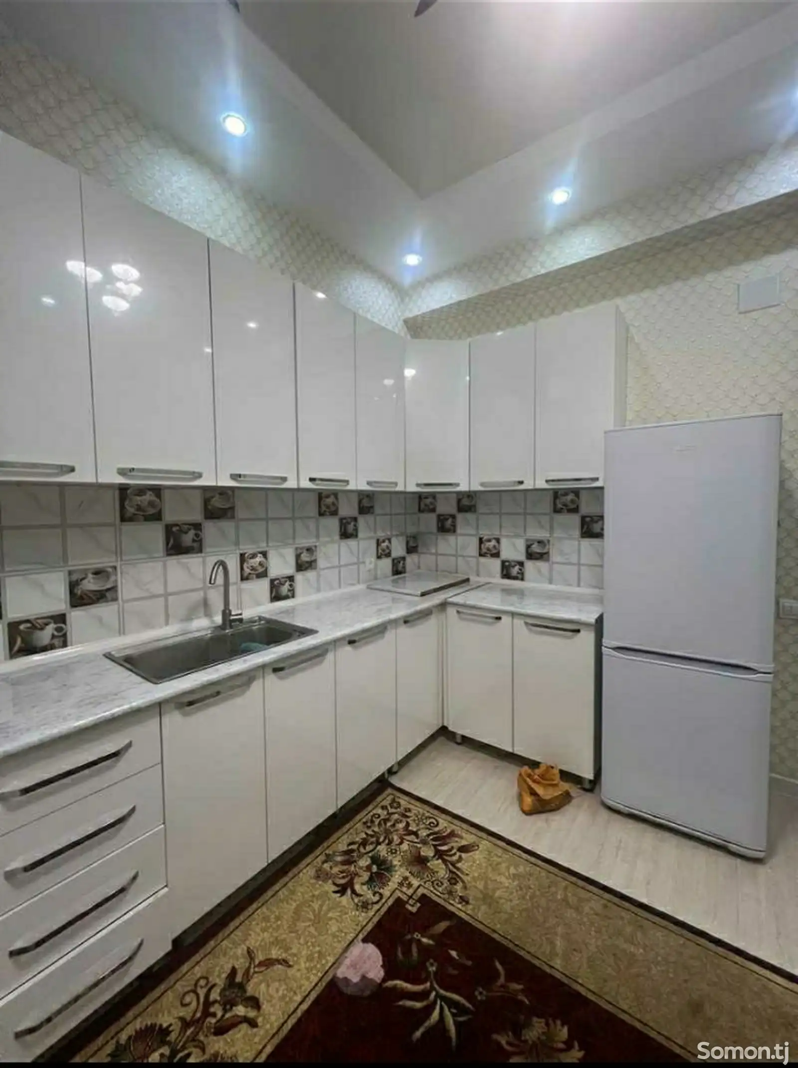 3-комн. квартира, 4 этаж, 80м², сино, сирк-10