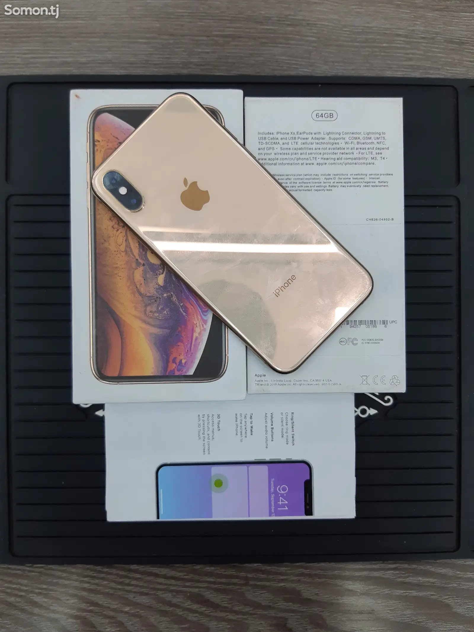 Apple iPhone Xs, 64 gb, Gold-1