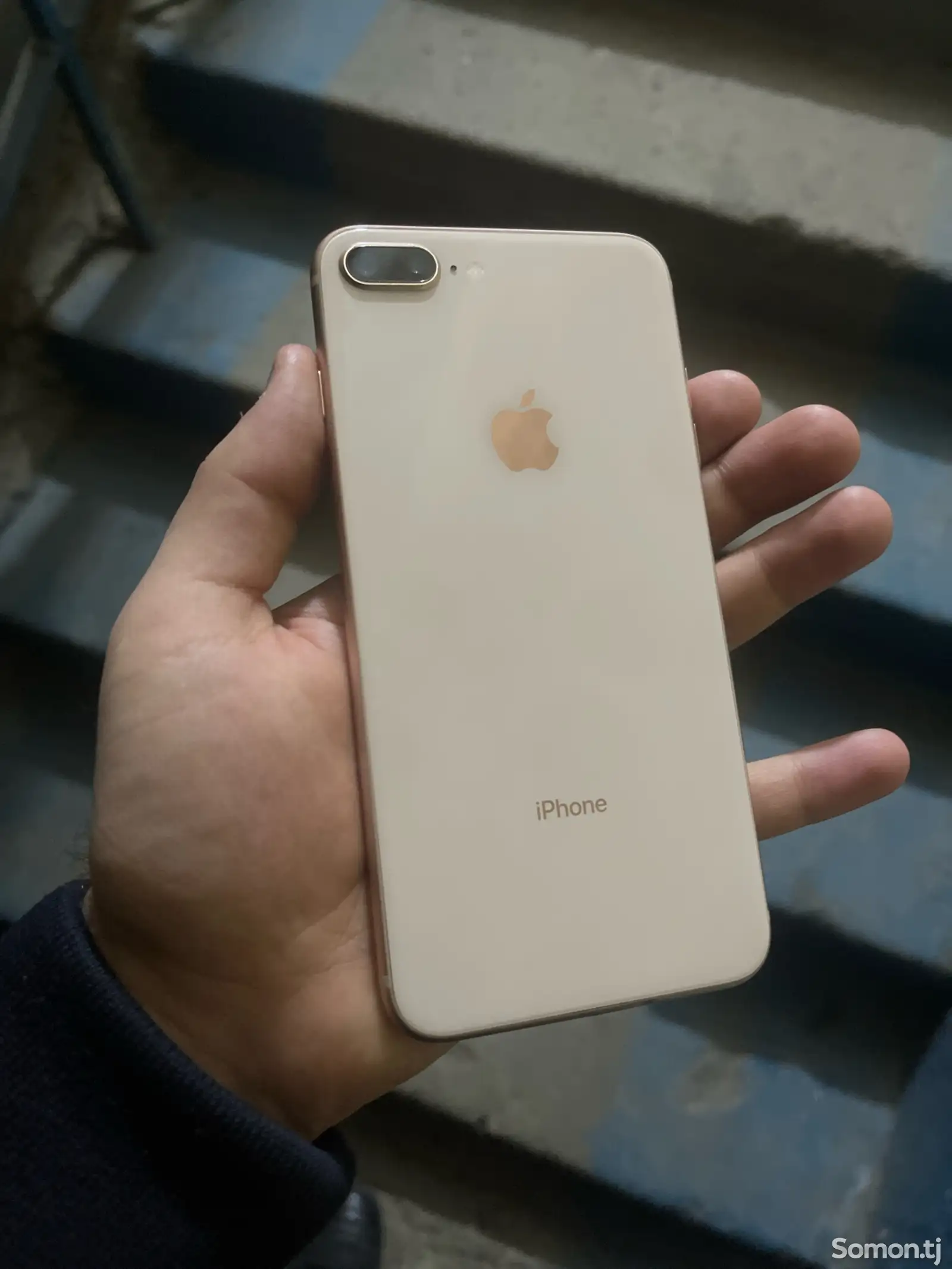 Apple iPhone 8 plus, 256 gb, Gold-1