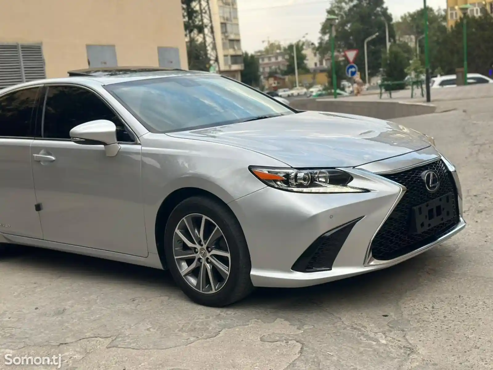 Lexus ES series, 2017-3