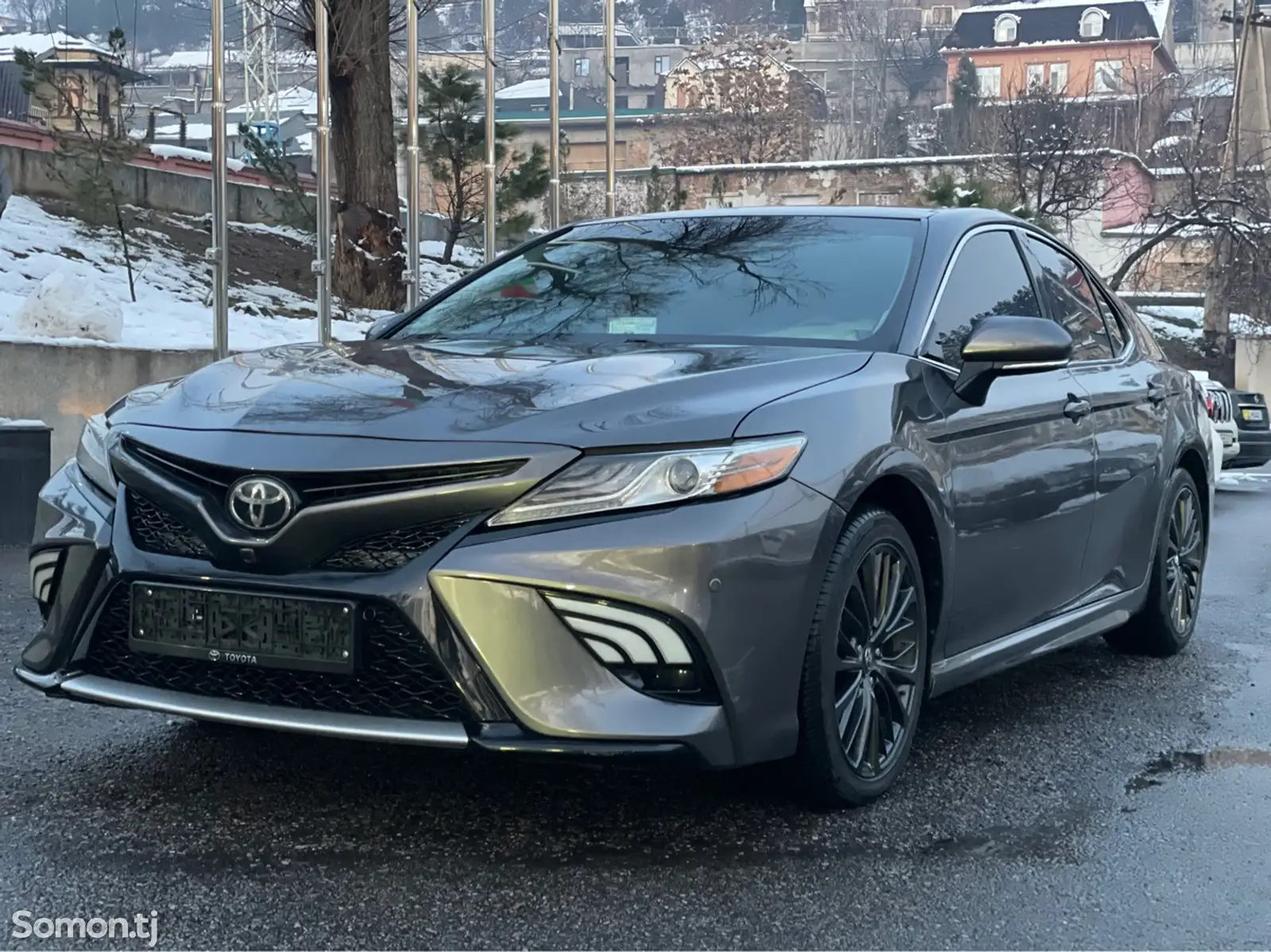 Toyota Camry, 2018-1