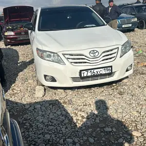 Toyota Camry, 2011