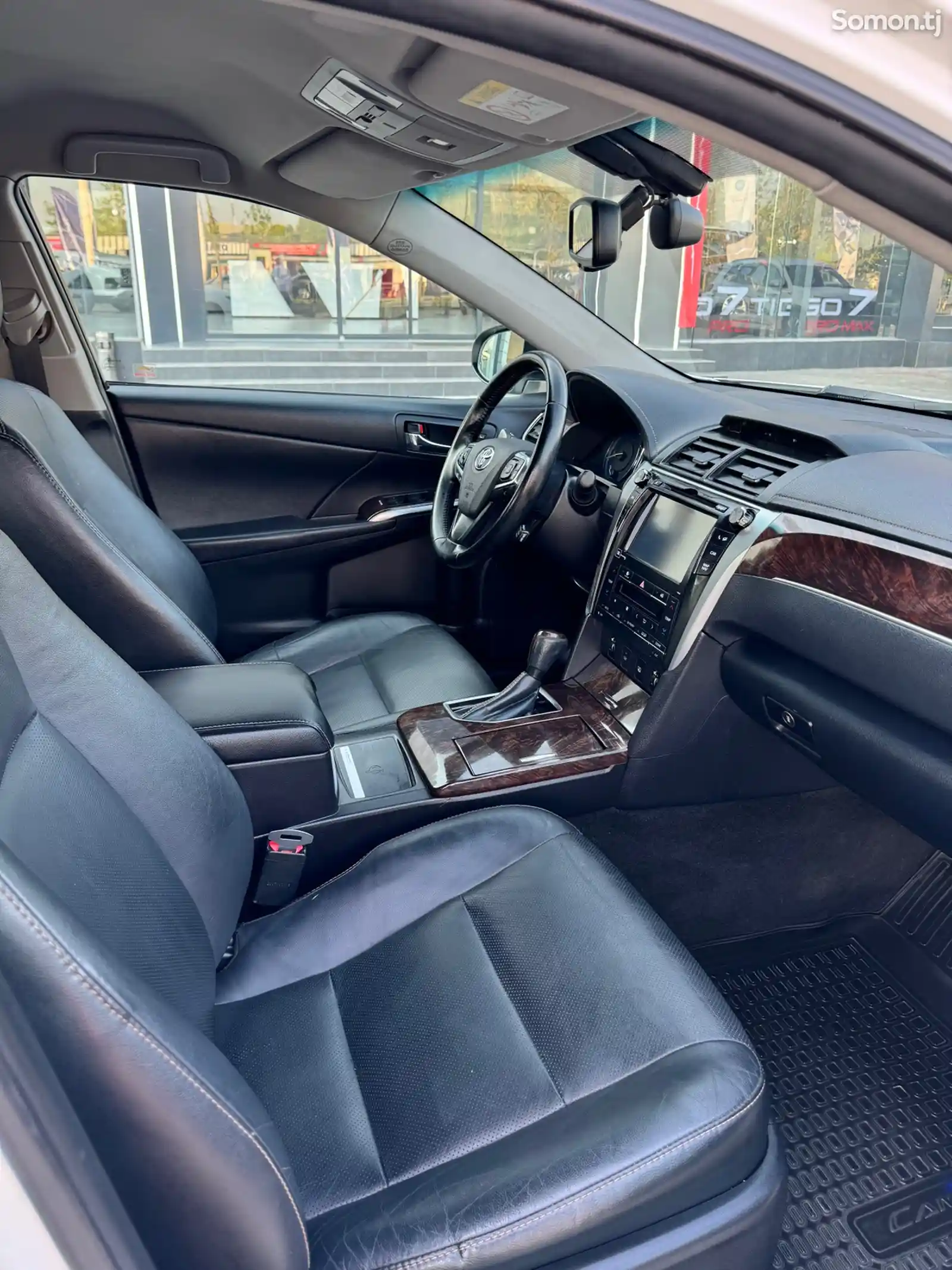 Toyota Camry, 2018-10