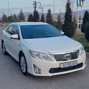 Toyota Camry, 2012