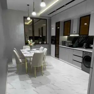 2-комн. квартира, 13 этаж, 90м², И.Сомони