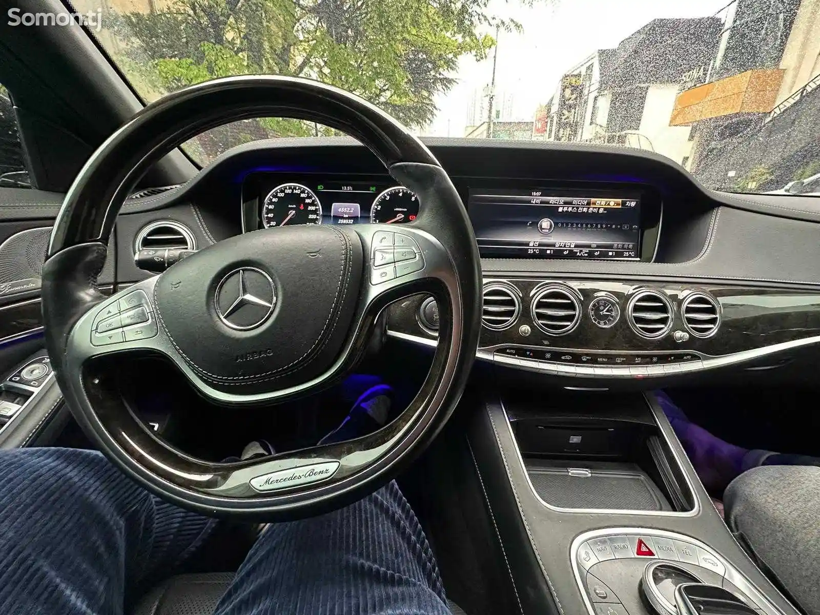 Mercedes-Benz E class, 2015-11