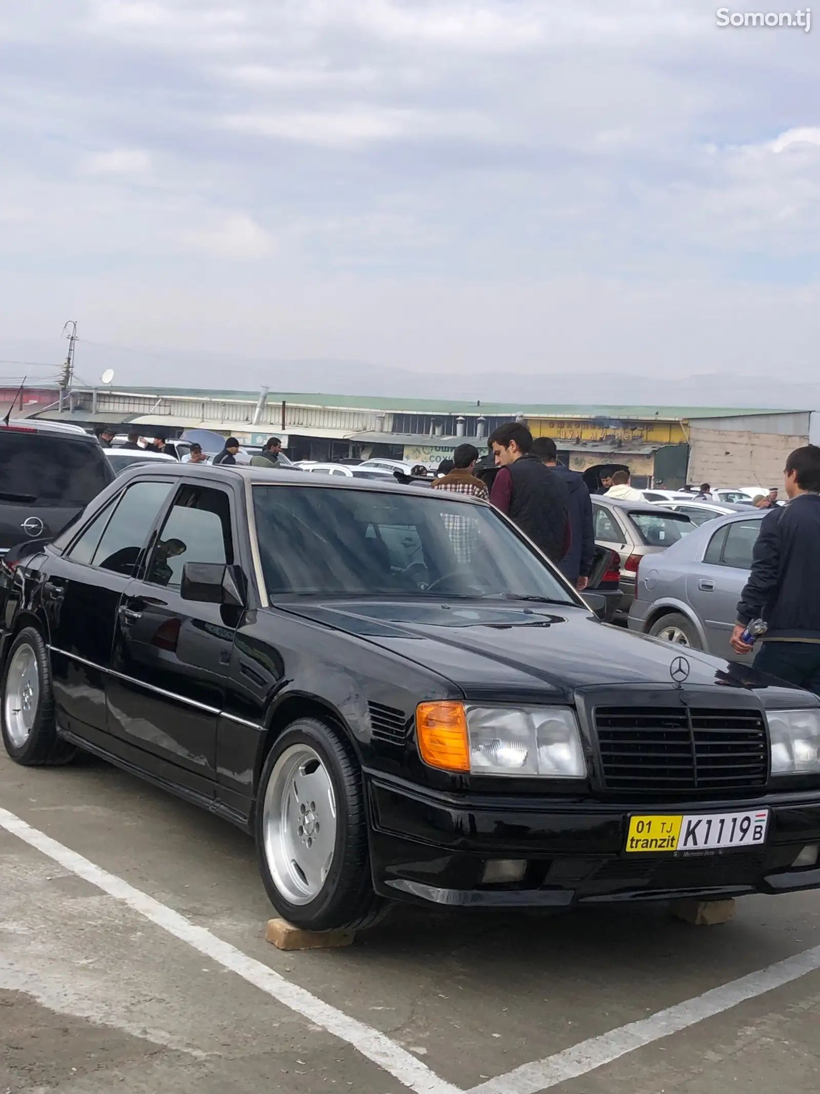 Mercedes-Benz W124, 1990-1